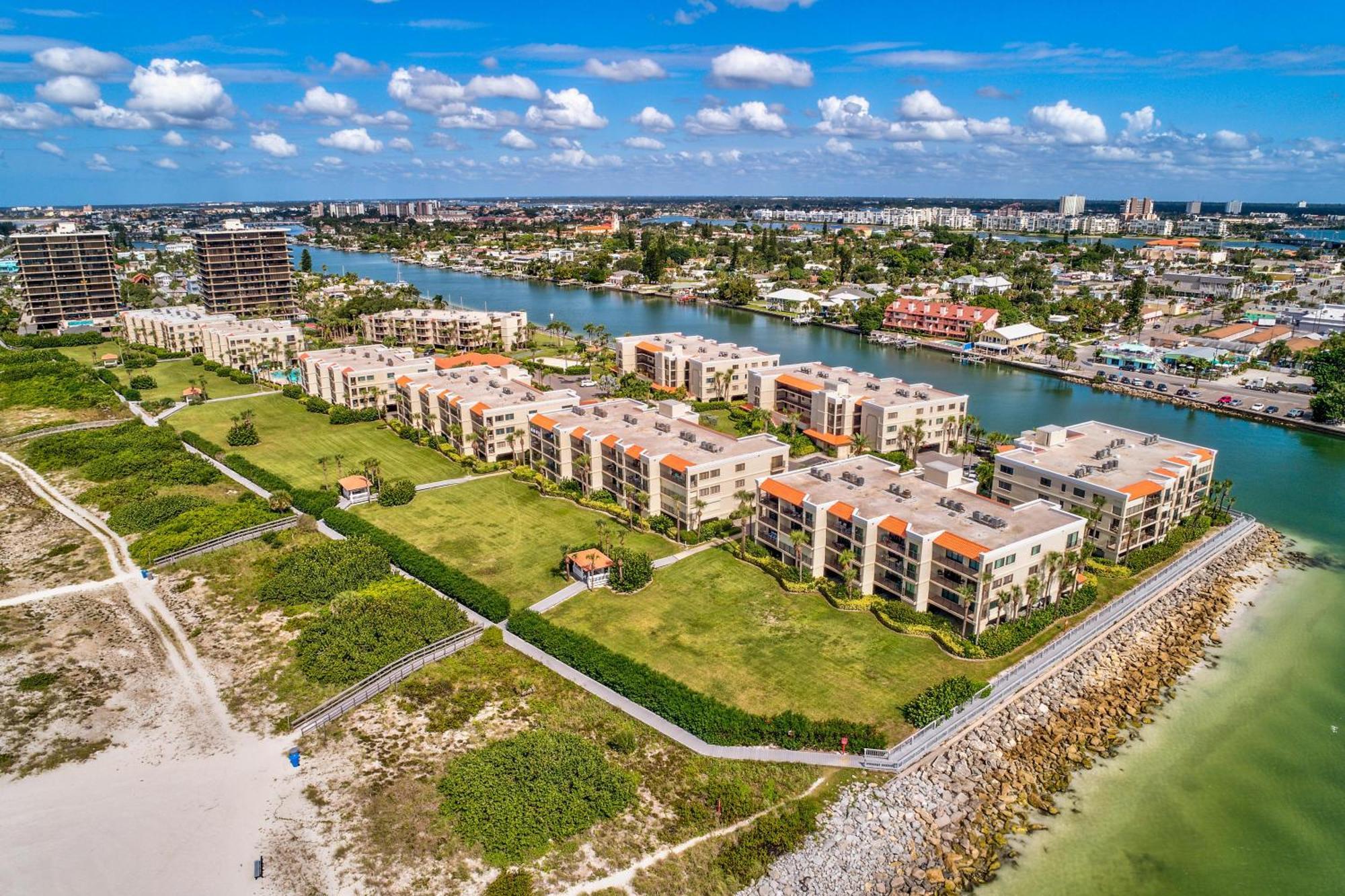 Land's End 4-404 Bay Front - Premier Villa St. Pete Beach Kültér fotó